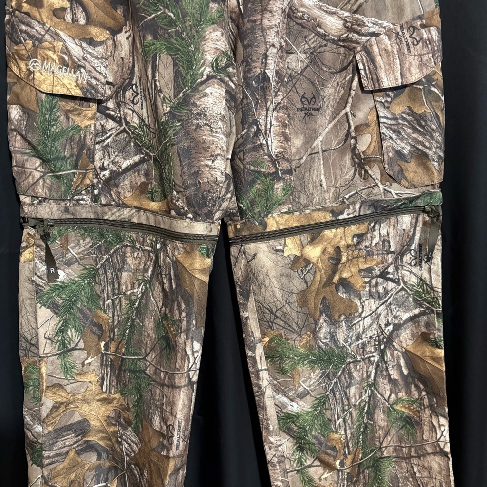 Magellan Outdoors Camo Cargo Convertible Pants size Large 34/36 - Picture 3 of 11
